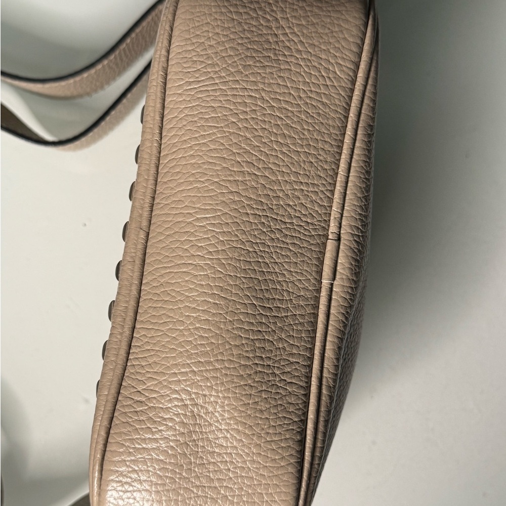 GENUINE VALENTINO LEGENDARY Light Tan Studded Crossbody Bag - Picture 6 of 8